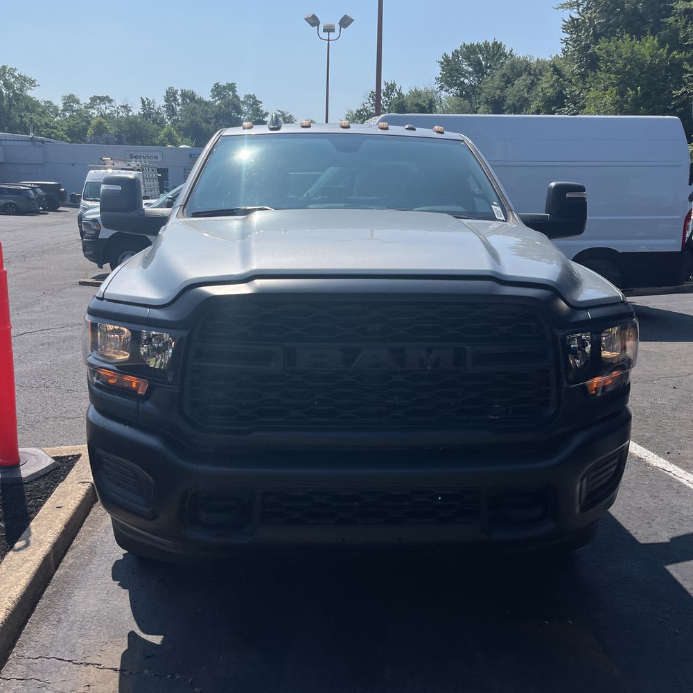 2023 Ram 3500 Cab/Chassis Tradesman