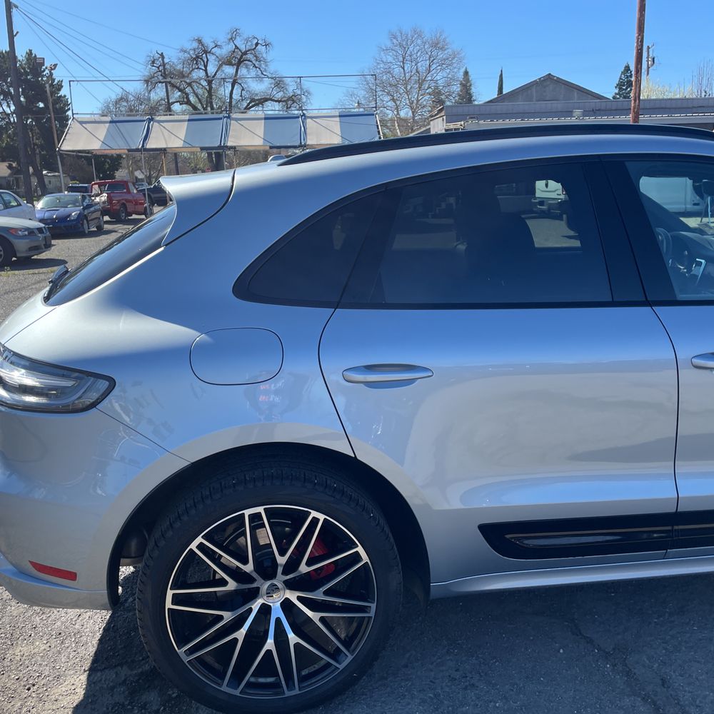 2023 Porsche Macan S