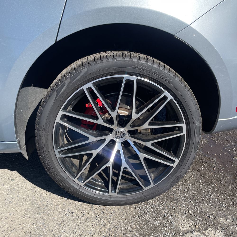 2023 Porsche Macan S