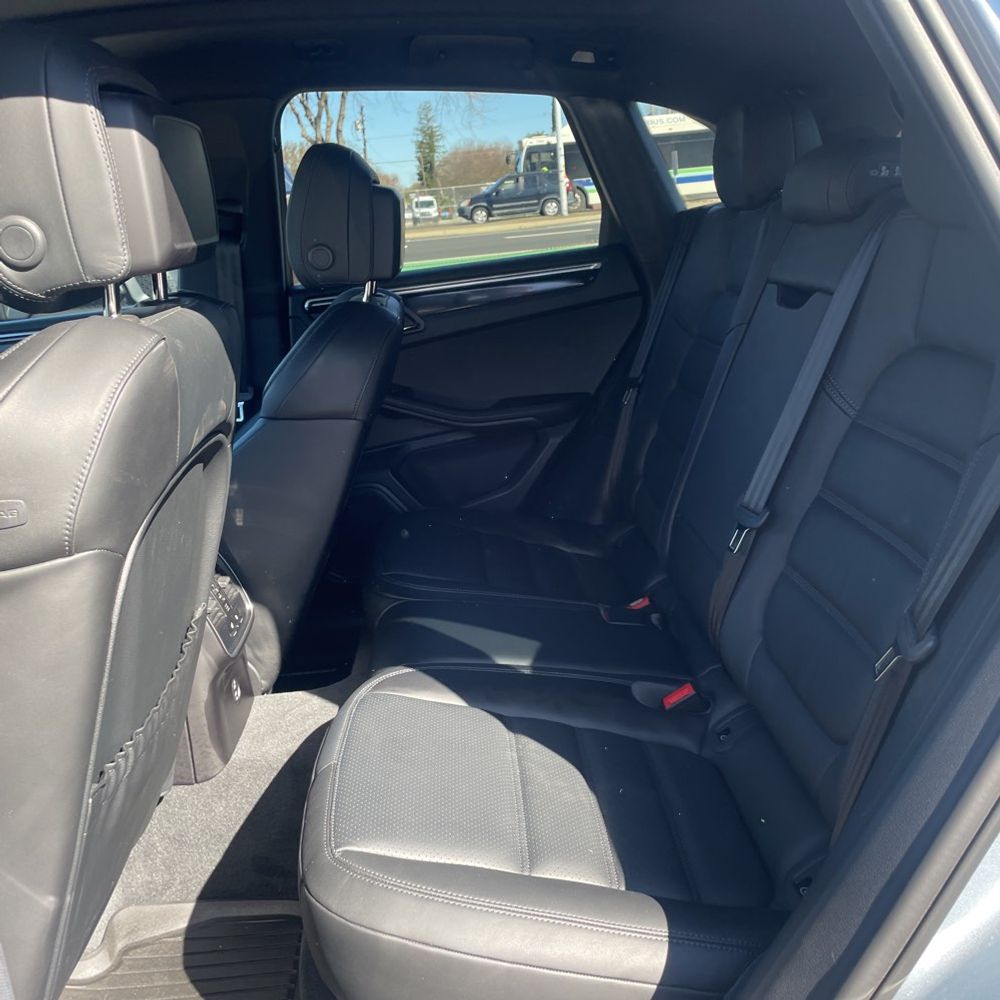 2023 Porsche Macan S
