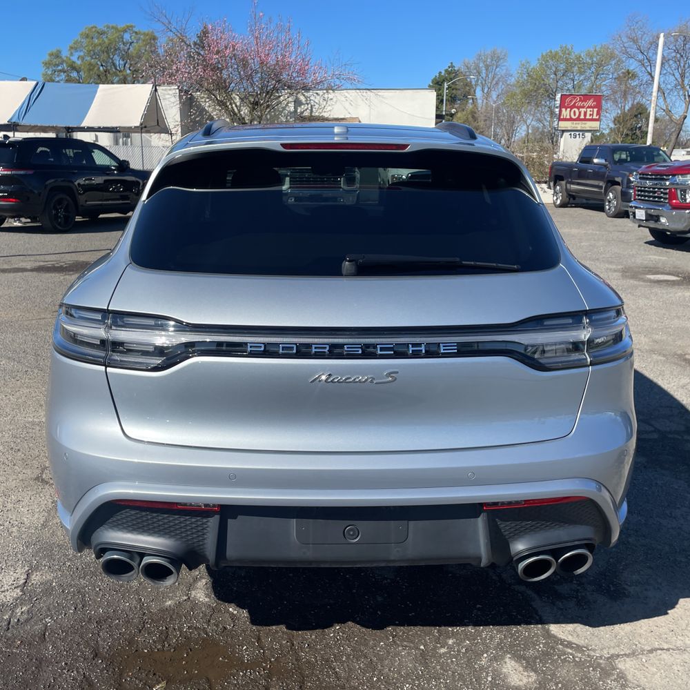 2023 Porsche Macan S