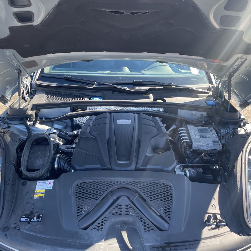2023 Porsche Macan S