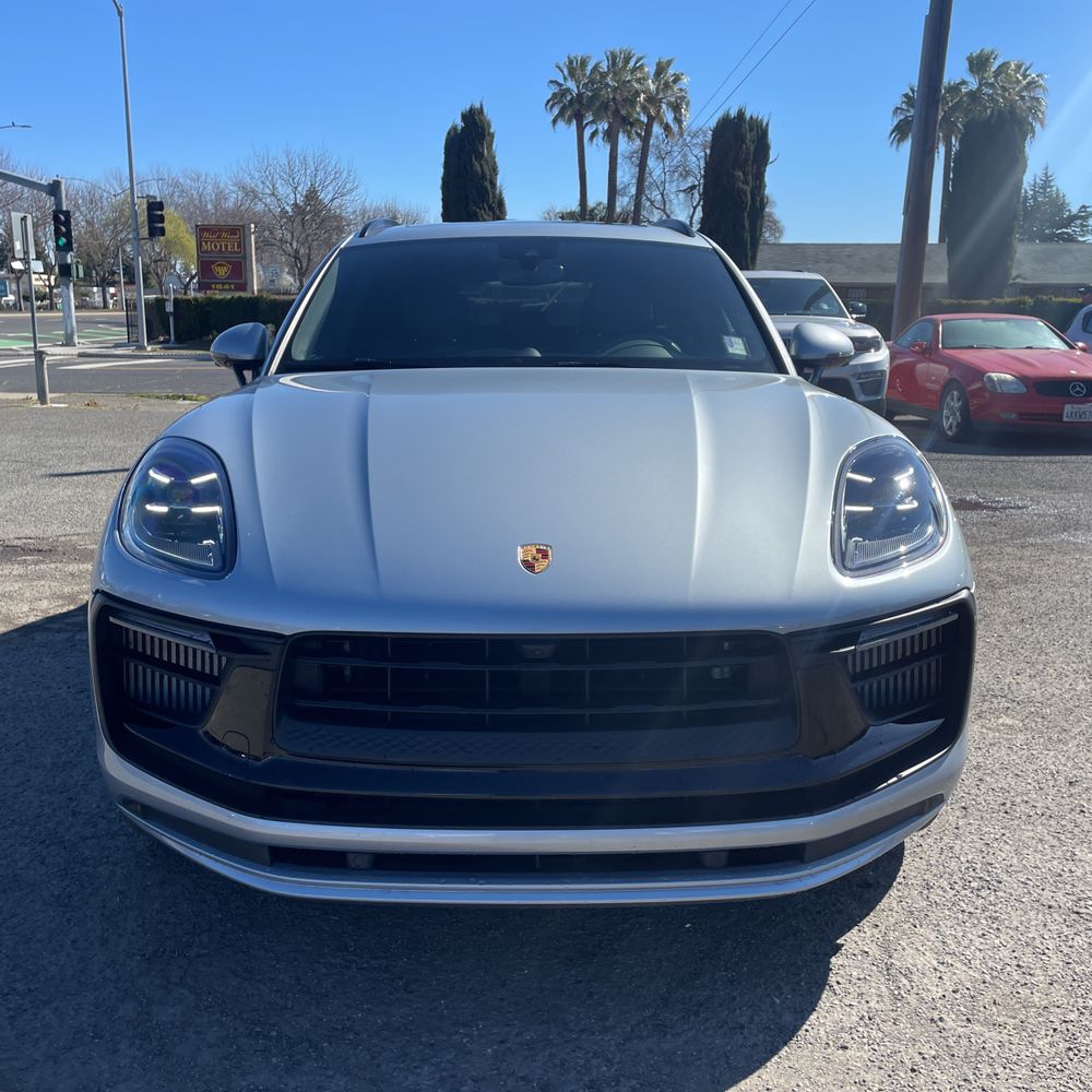2023 Porsche Macan S