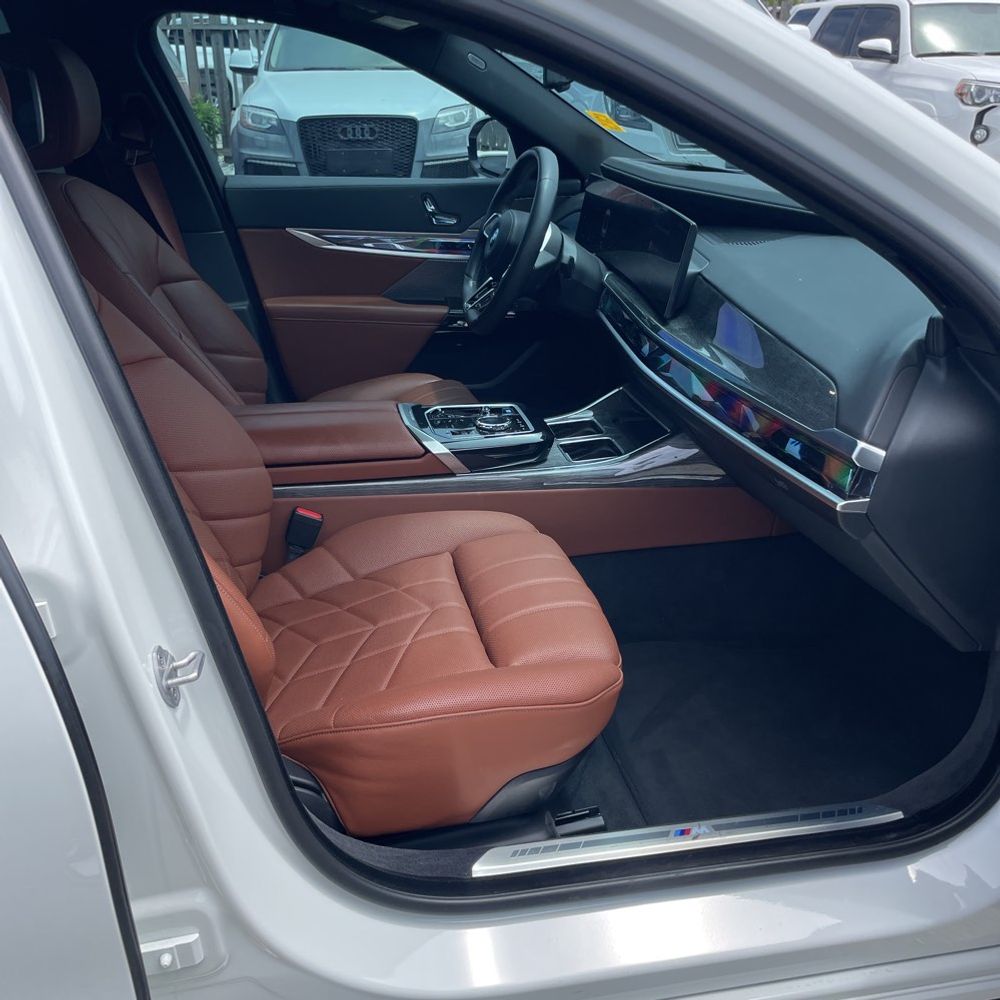 2024 BMW i7 xDrive60