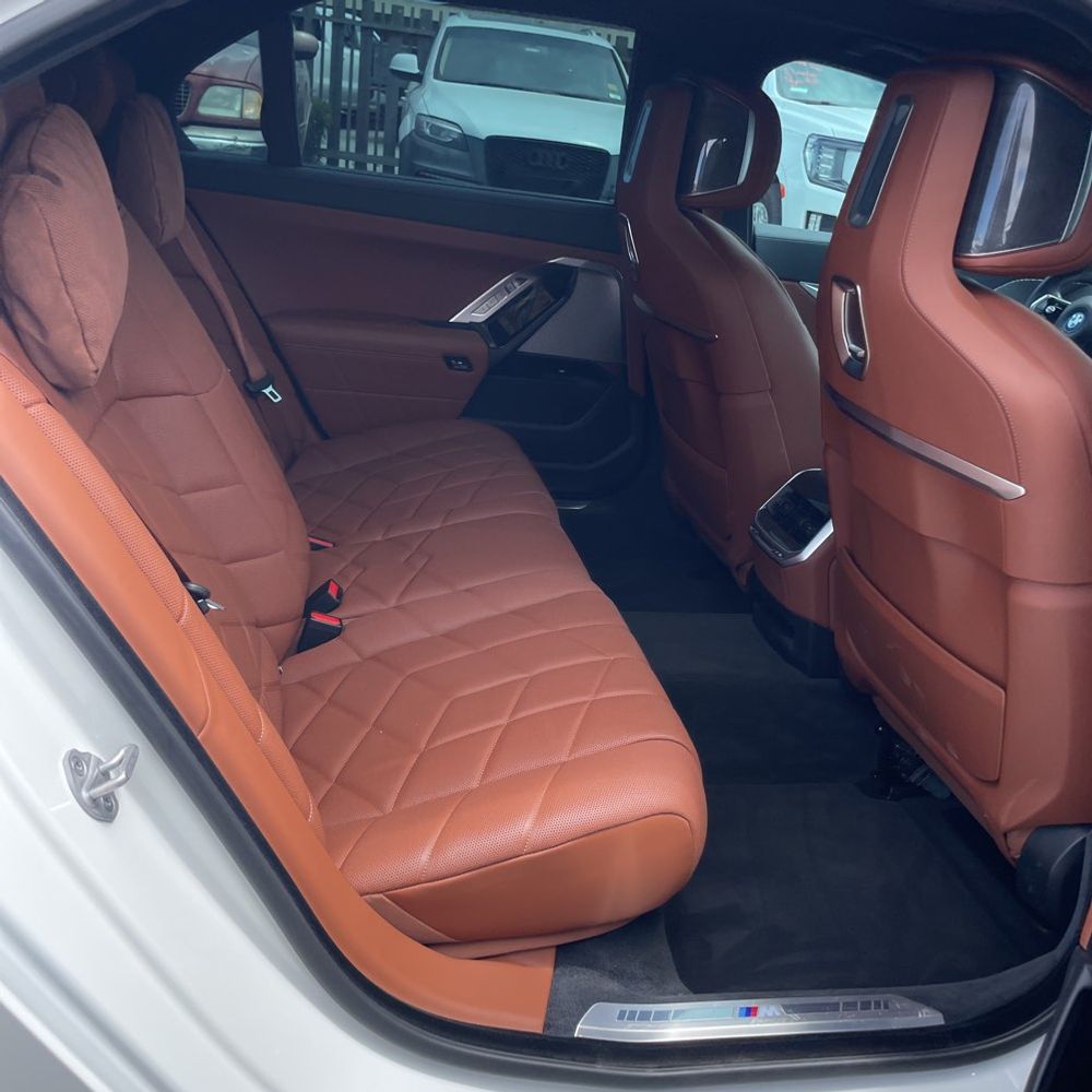 2024 BMW i7 xDrive60