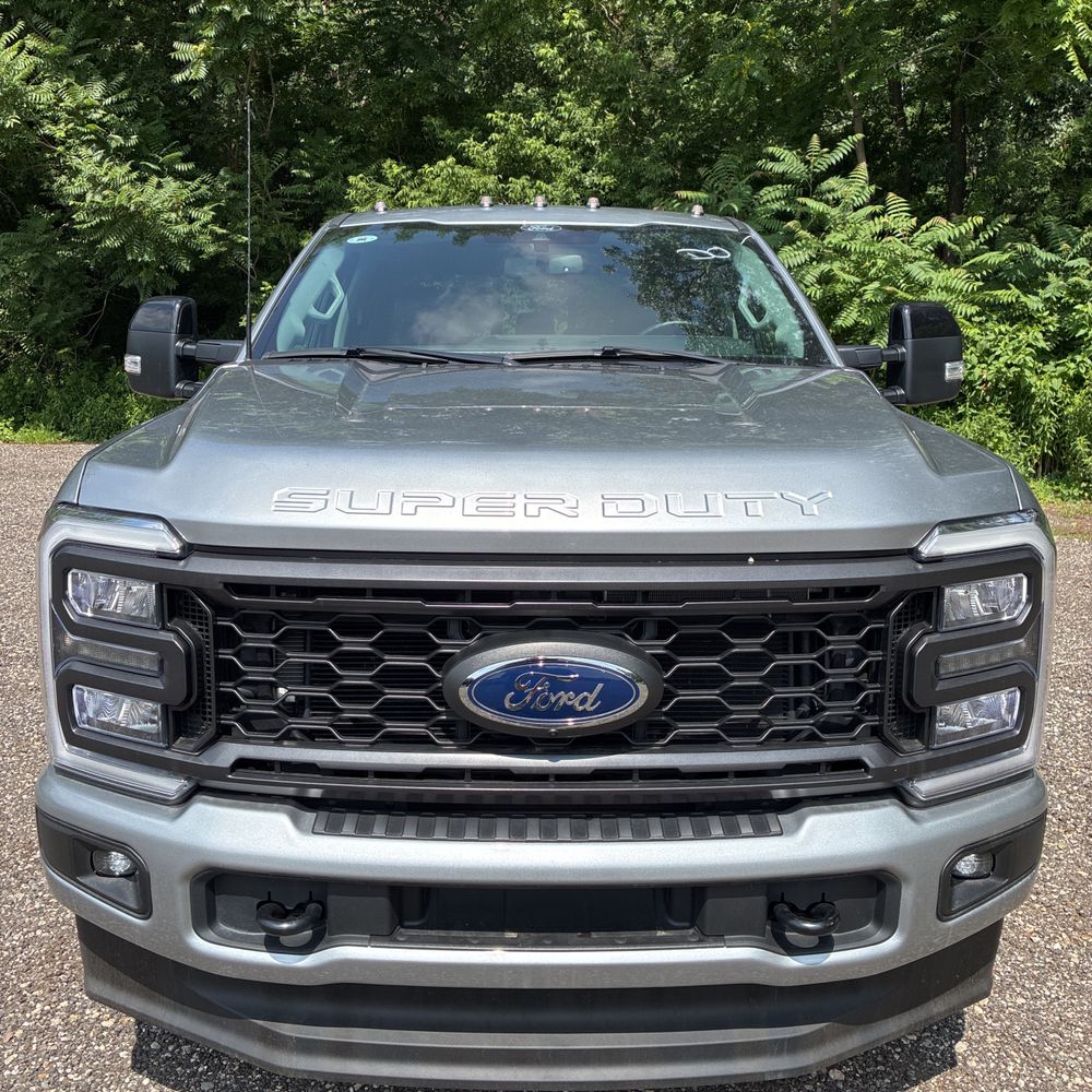 2024 Ford F250 S/D Lariat