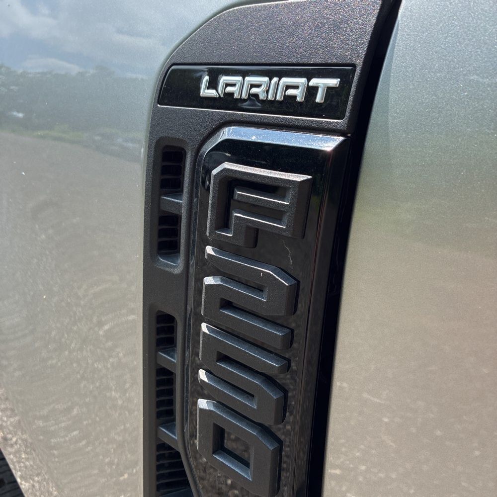 2024 Ford F250 S/D Lariat