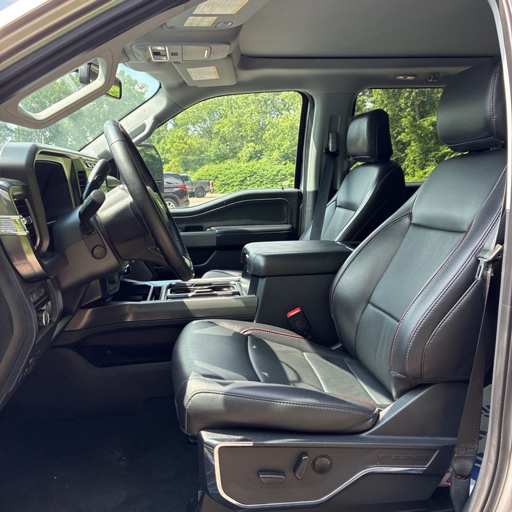 2024 Ford F250 S/D Lariat
