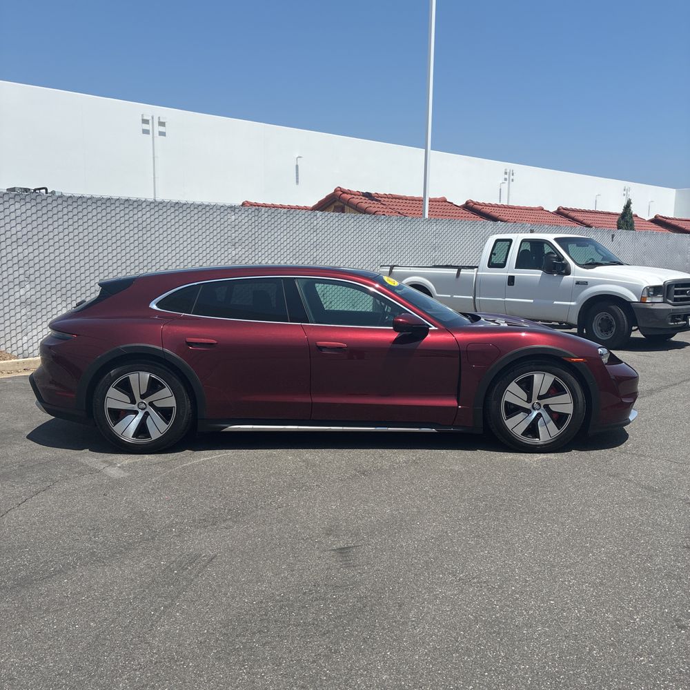 2023 Porsche Taycan 4S Cross Turismo