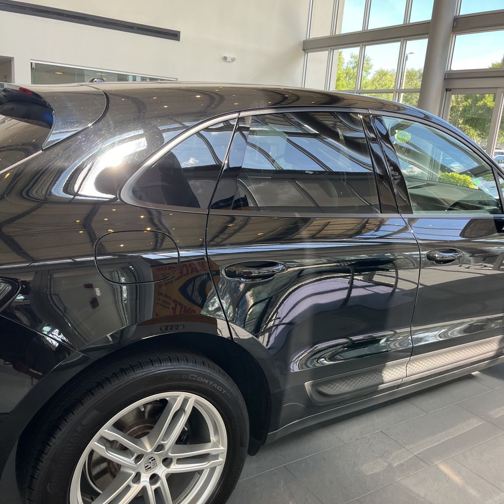 2024 Porsche Macan Base