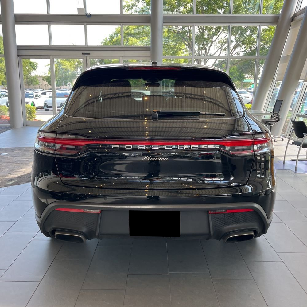2024 Porsche Macan Base
