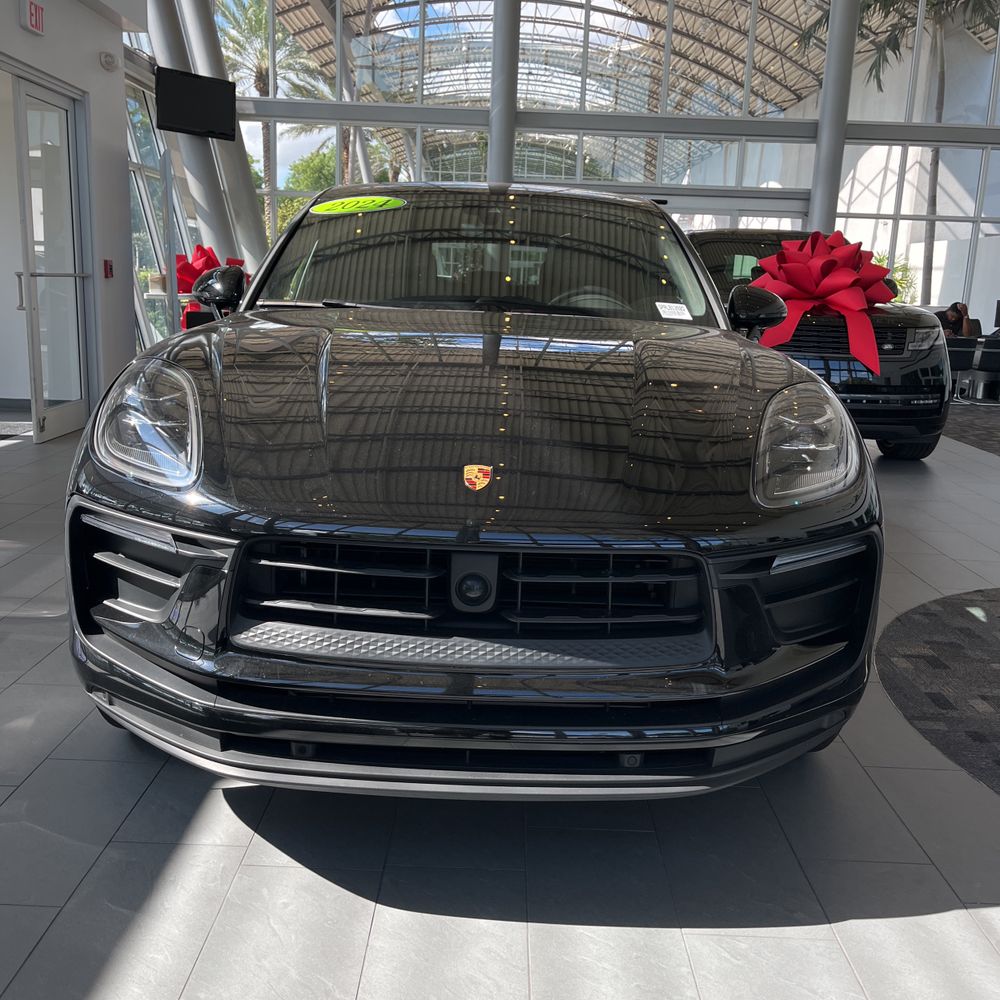 2024 Porsche Macan Base