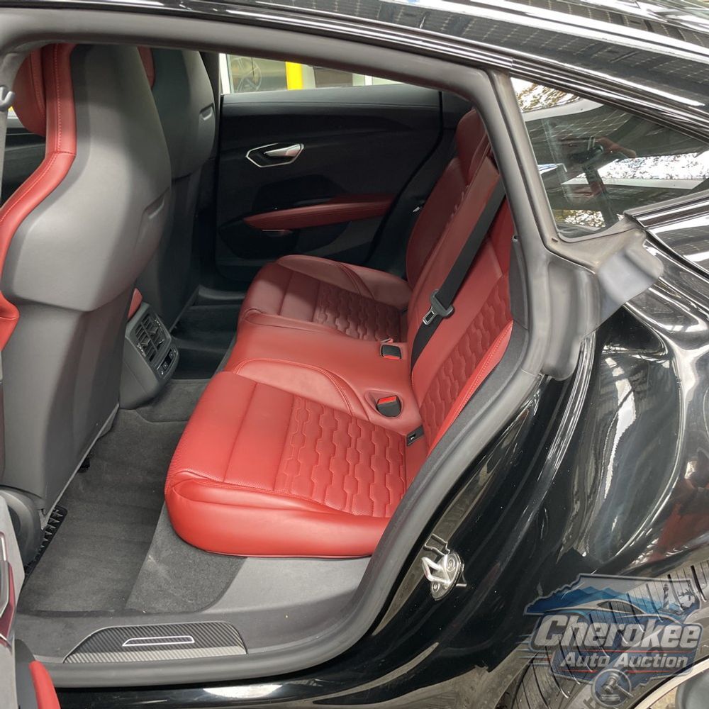 2024 Audi RS e-tron GT Base