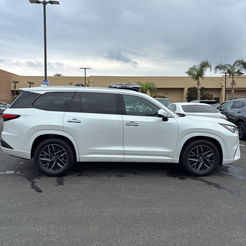 2024 Lexus TX 350 Premium