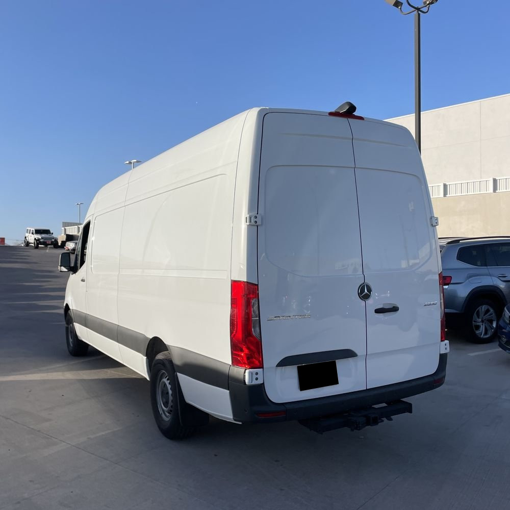 2024 Mercedes-Benz Sprinter 2500