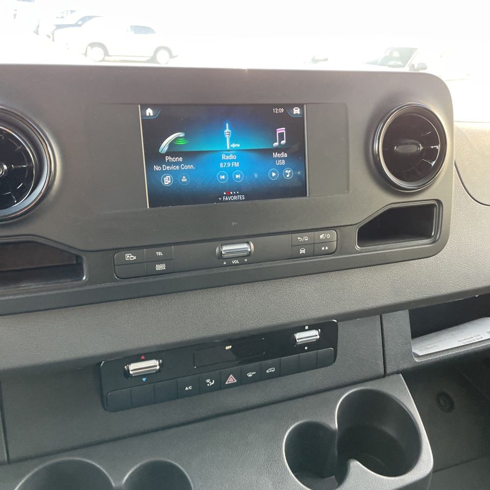 2024 Mercedes-Benz Sprinter 2500