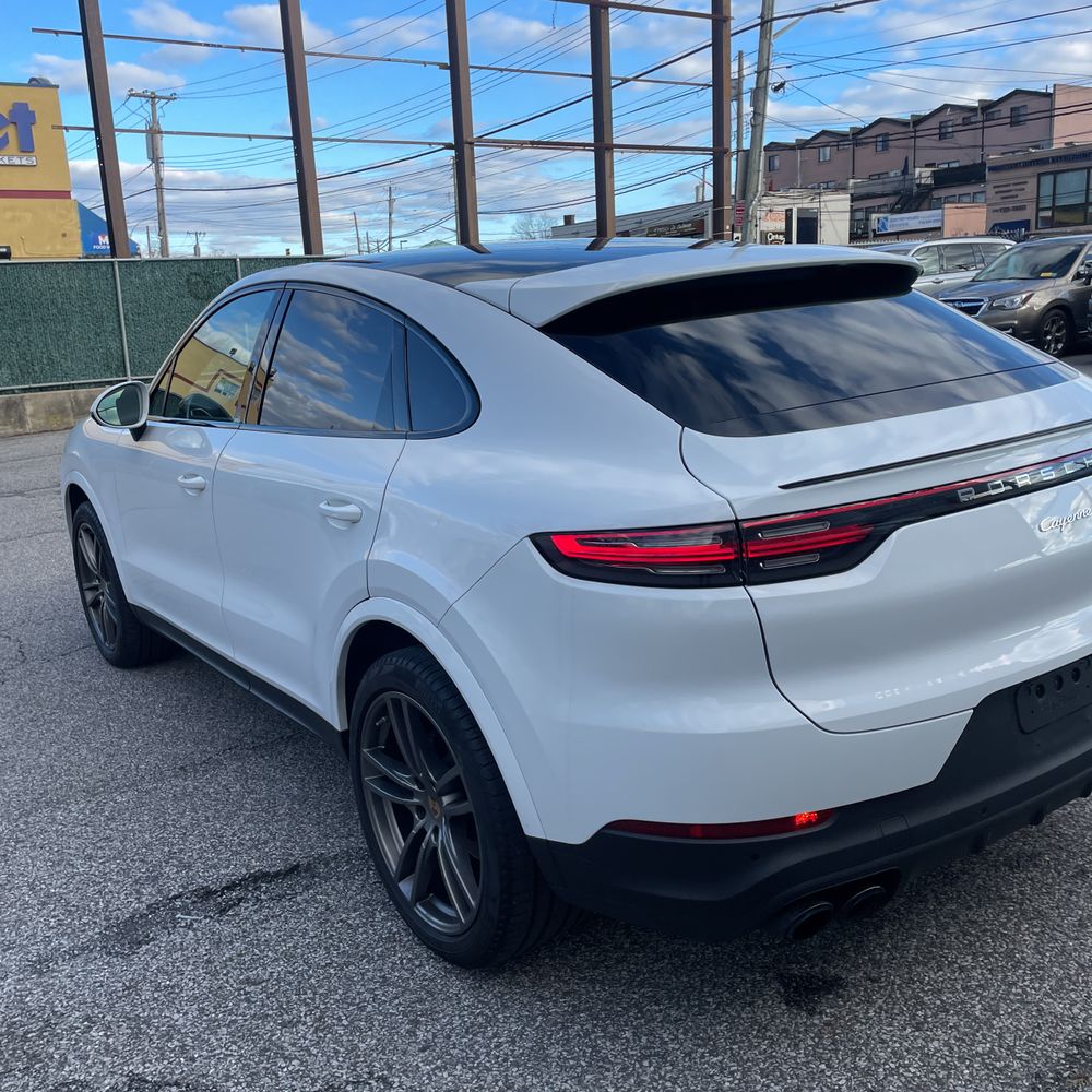 2021 Porsche Cayenne Coupe