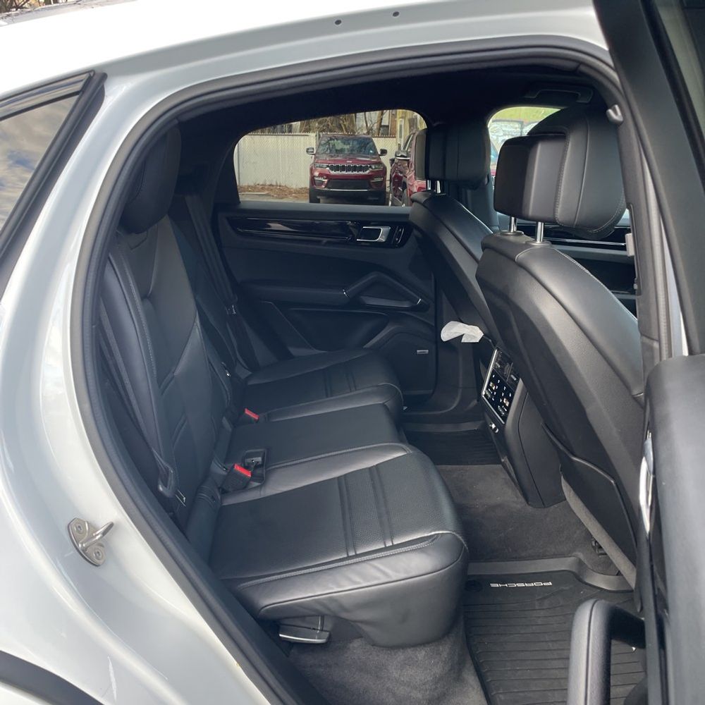 2021 Porsche Cayenne Coupe