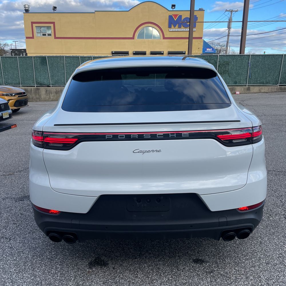 2021 Porsche Cayenne Coupe