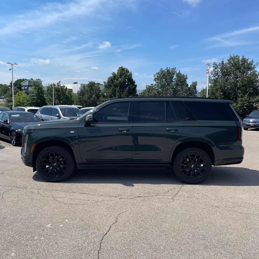 2025 Cadillac Escalade Sport