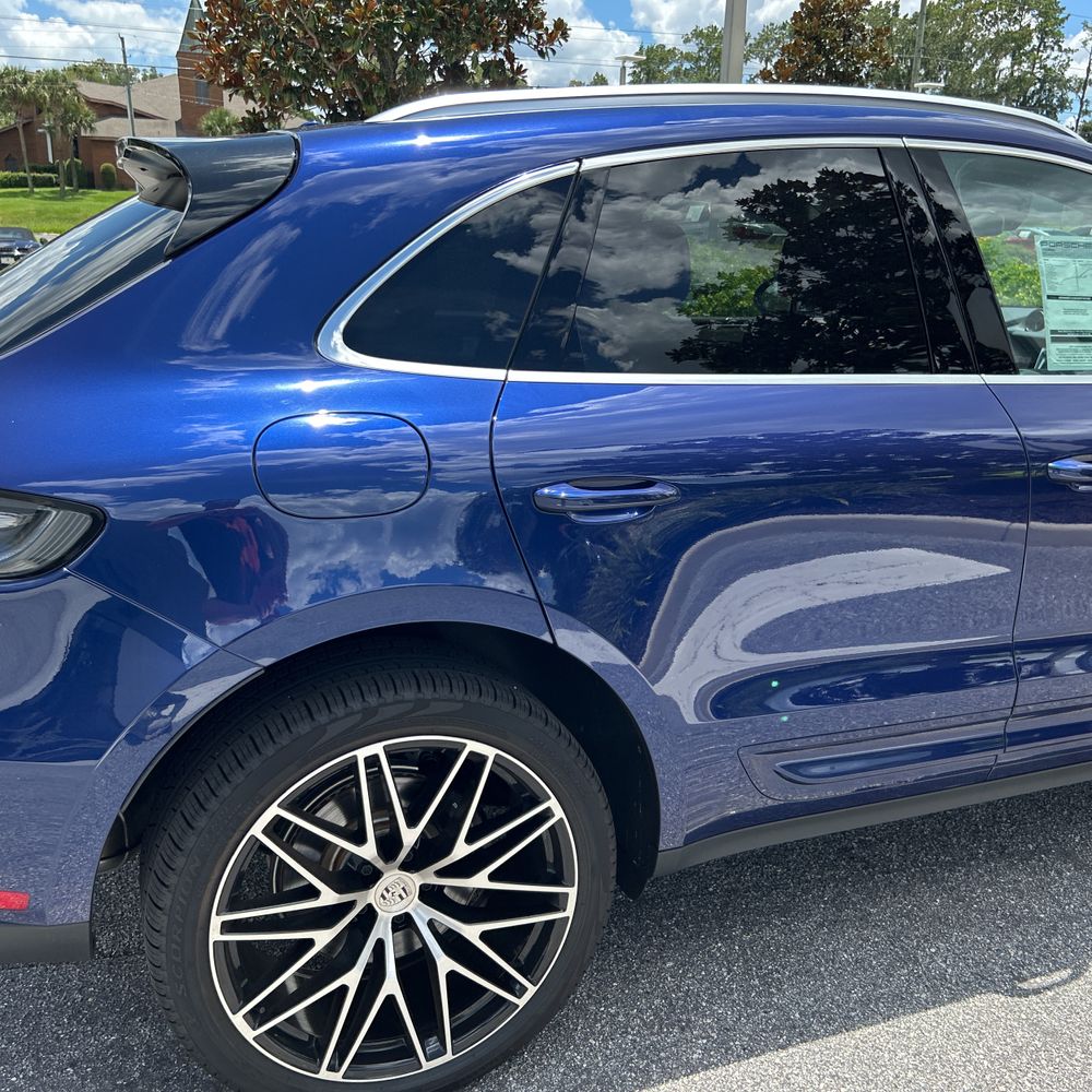 2024 Porsche Macan Base
