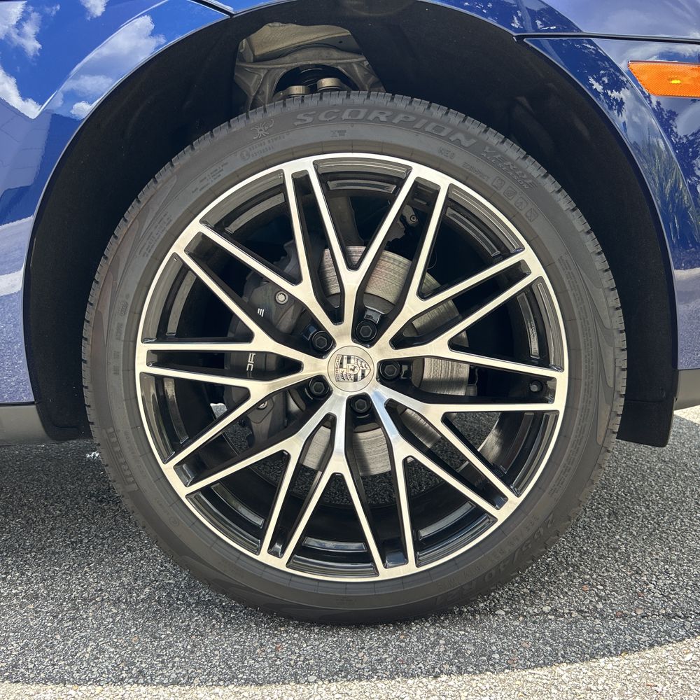 2024 Porsche Macan Base