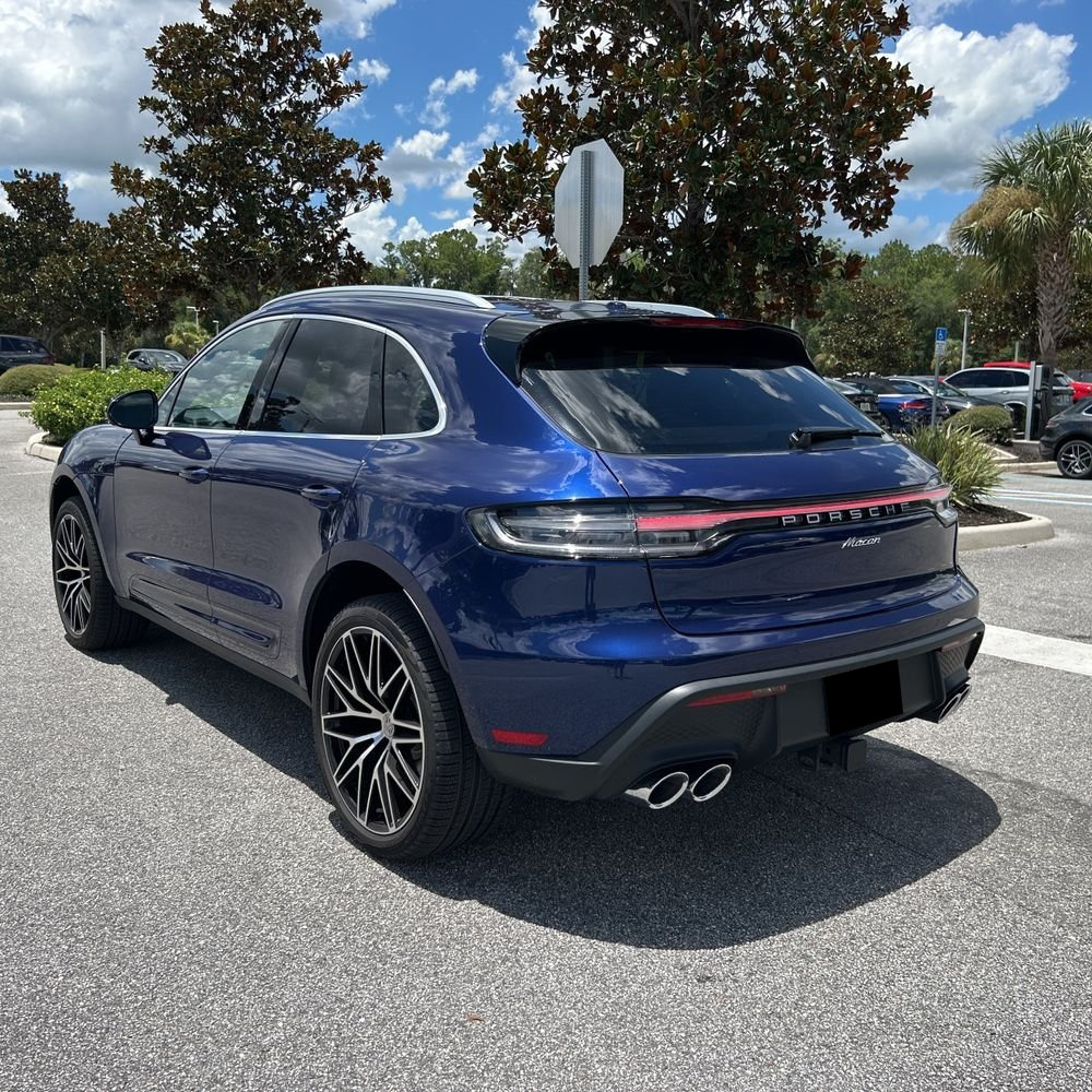 2024 Porsche Macan Base