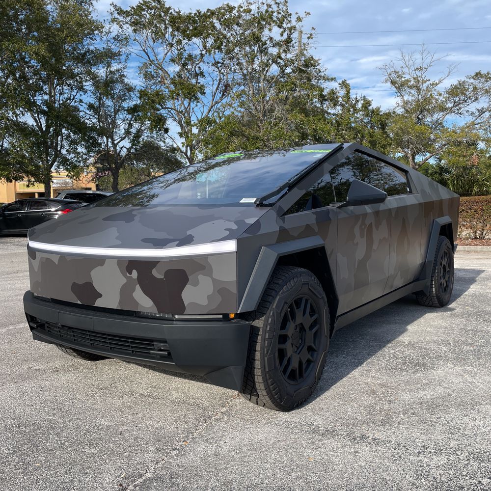 2024 Tesla Cybertruck Base
