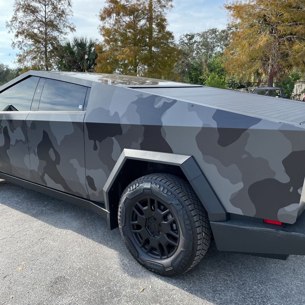 2024 Tesla Cybertruck Base