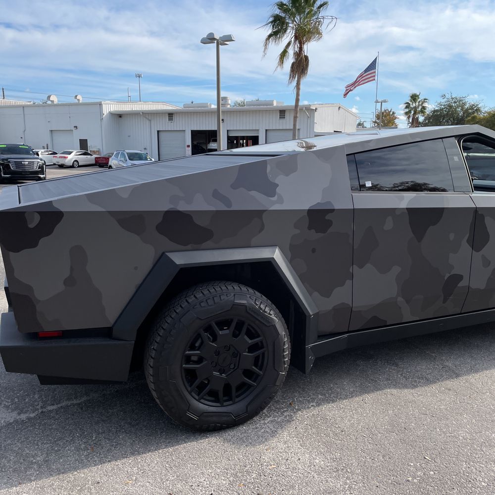 2024 Tesla Cybertruck Base