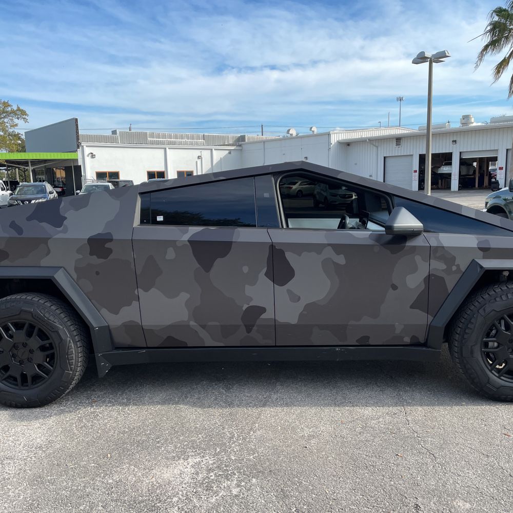 2024 Tesla Cybertruck Base