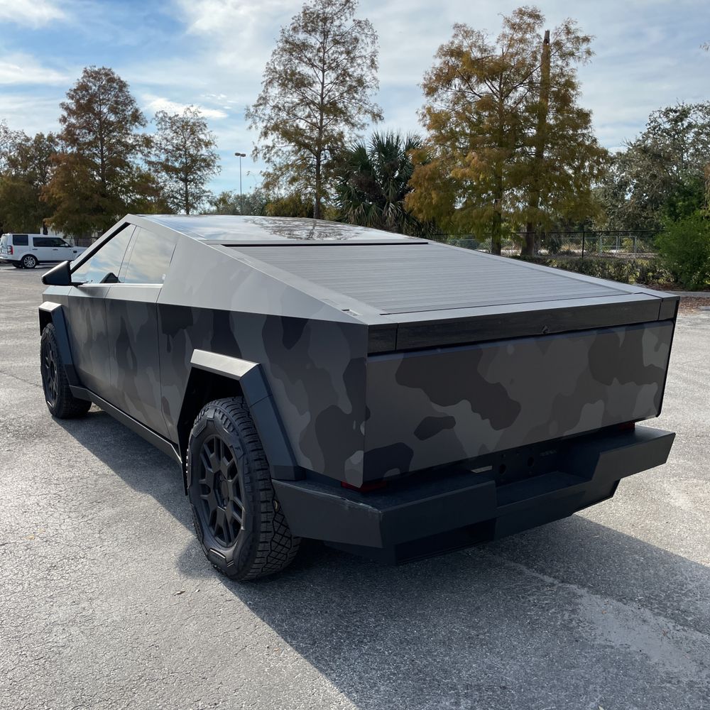 2024 Tesla Cybertruck Base