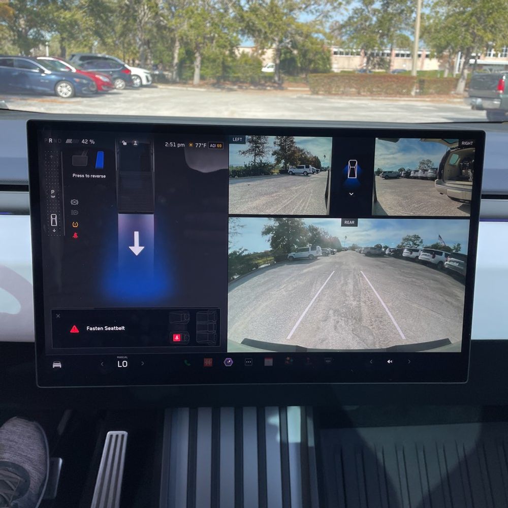 2024 Tesla Cybertruck Base