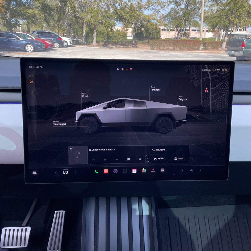 2024 Tesla Cybertruck Base