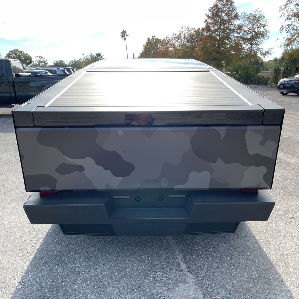 2024 Tesla Cybertruck Base