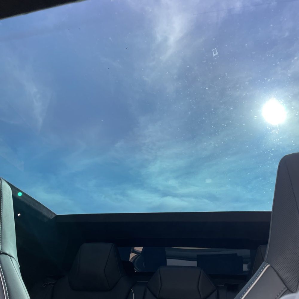 2024 Tesla Cybertruck Base
