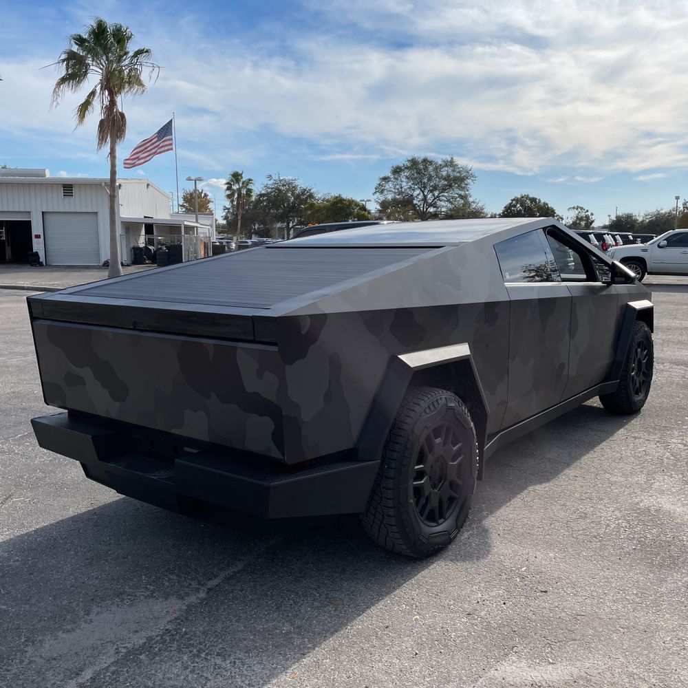 2024 Tesla Cybertruck Base