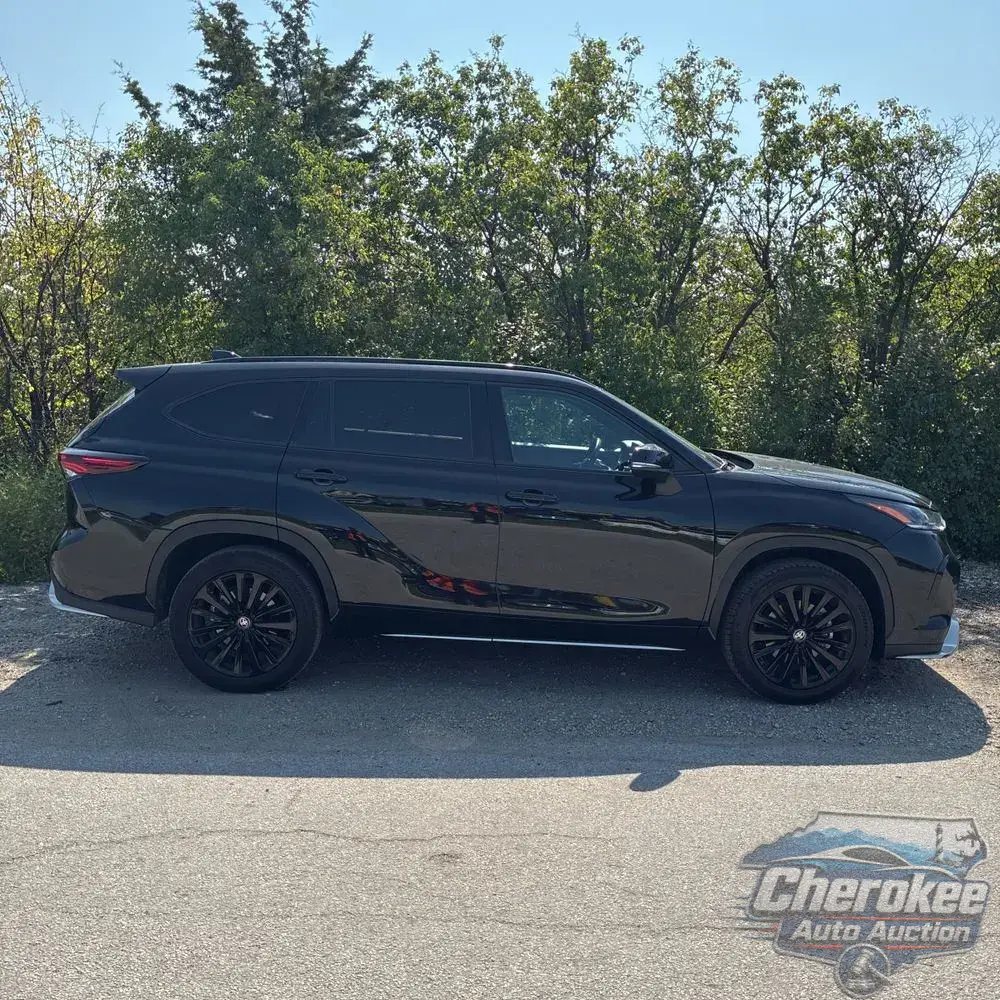 2025 Toyota Highlander XSE
