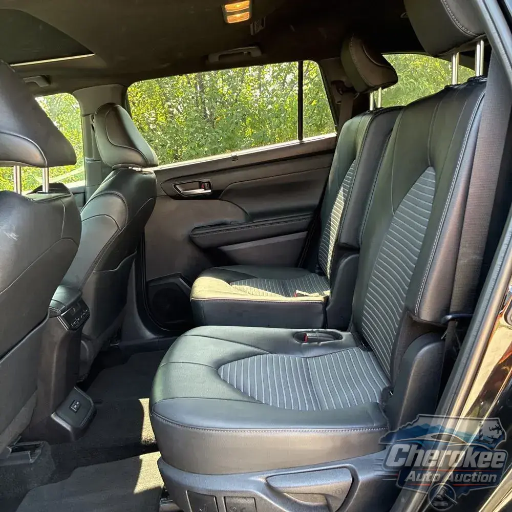 2025 Toyota Highlander XSE
