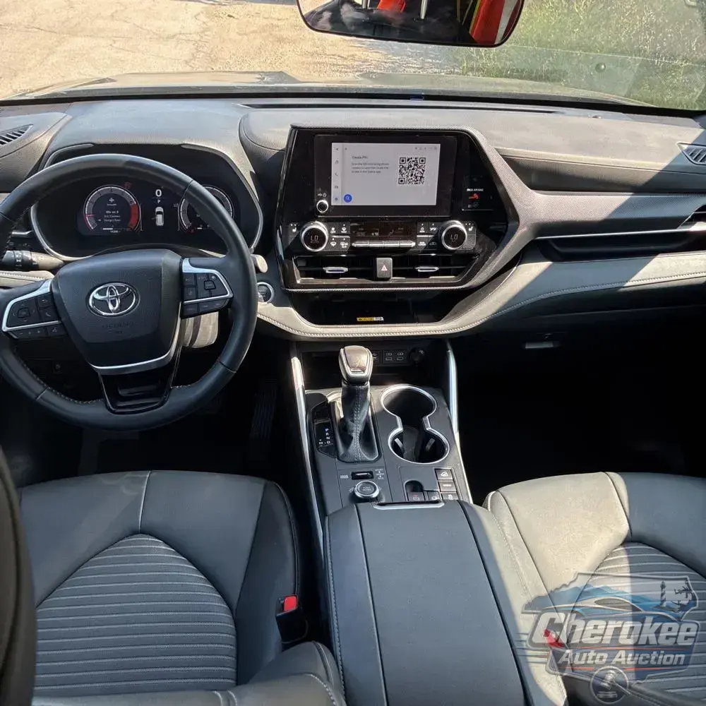 2025 Toyota Highlander XSE
