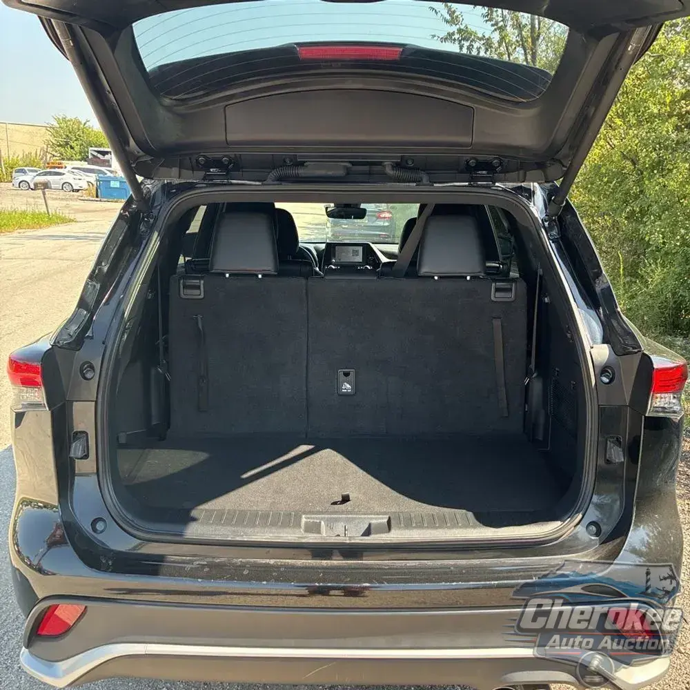 2025 Toyota Highlander XSE