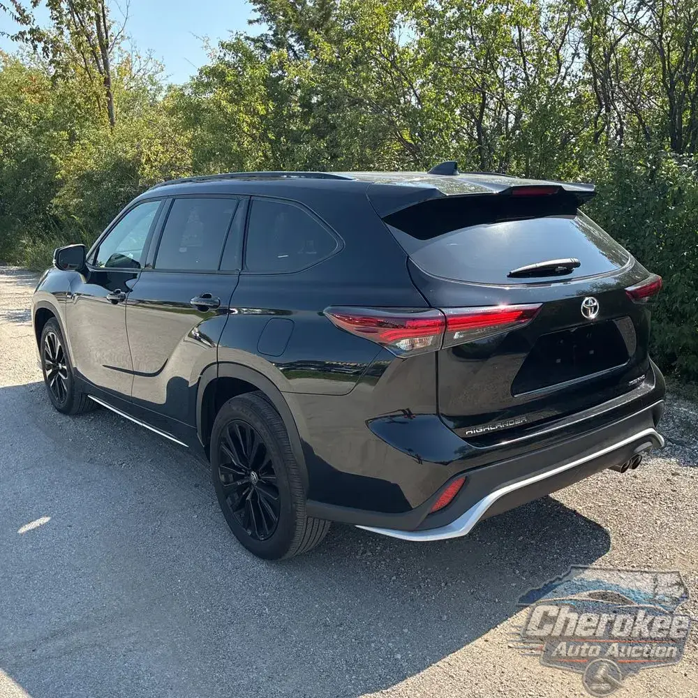 2025 Toyota Highlander XSE