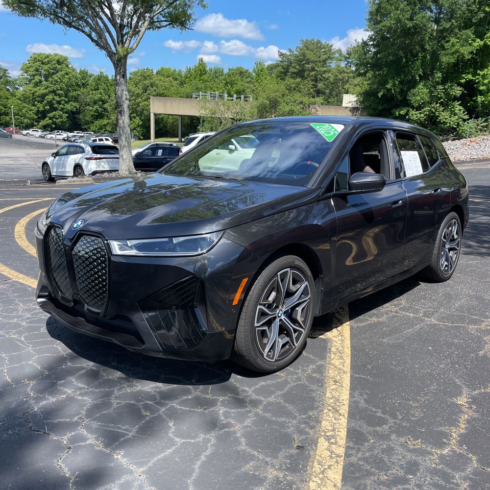 2025 BMW iX M60