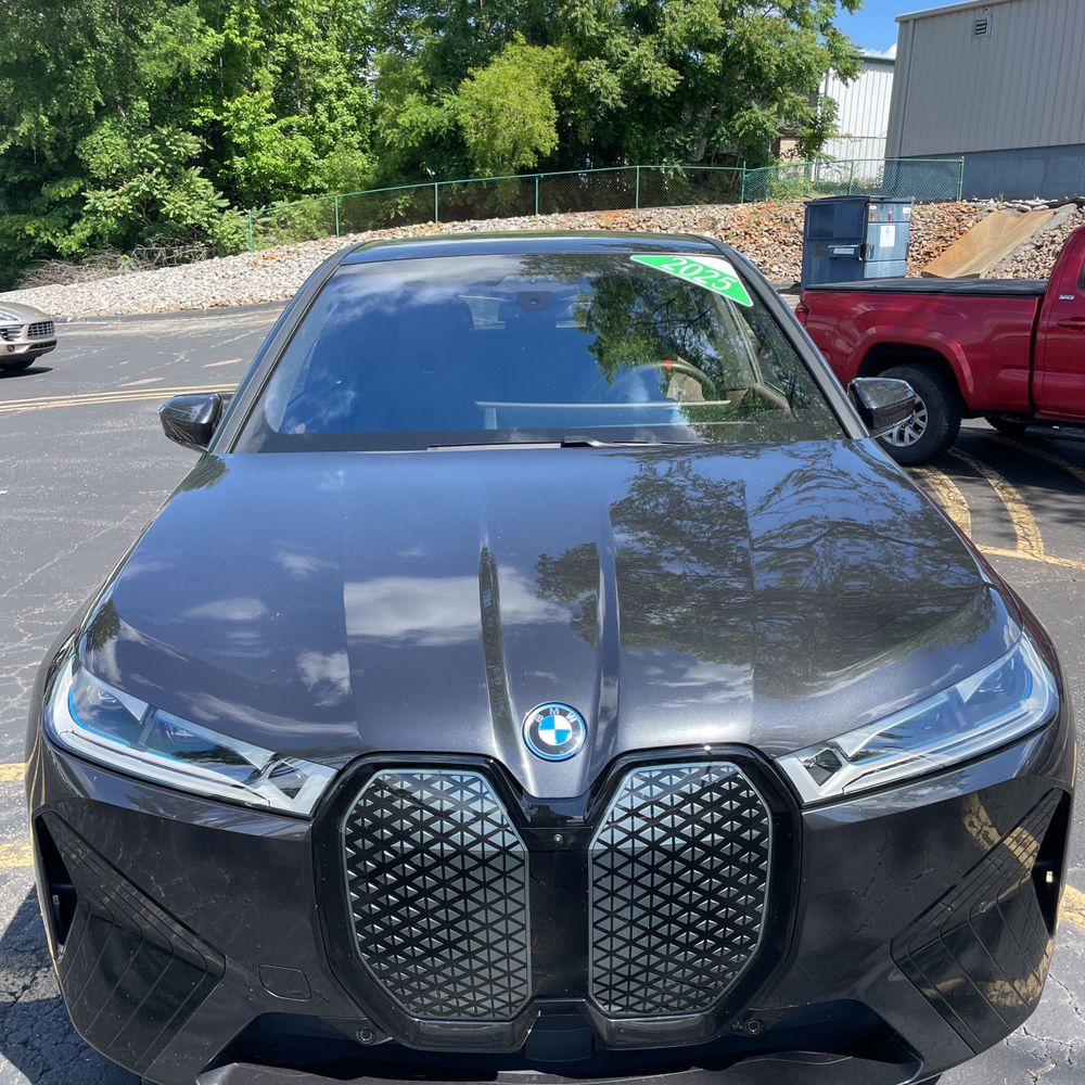 2025 BMW iX M60