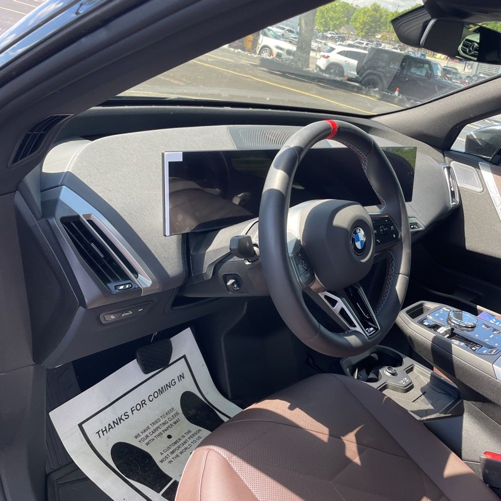 2025 BMW iX M60