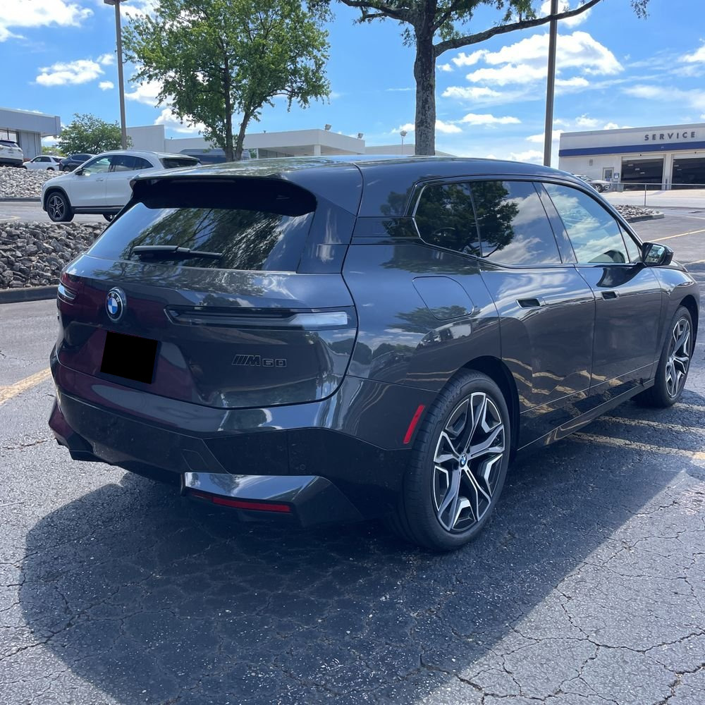 2025 BMW iX M60