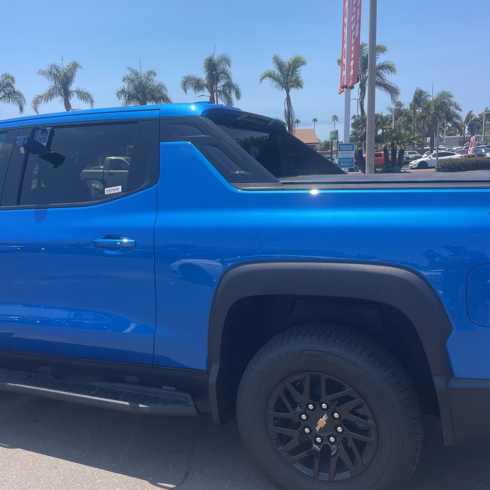 2025 Chevrolet Silverado EV LT