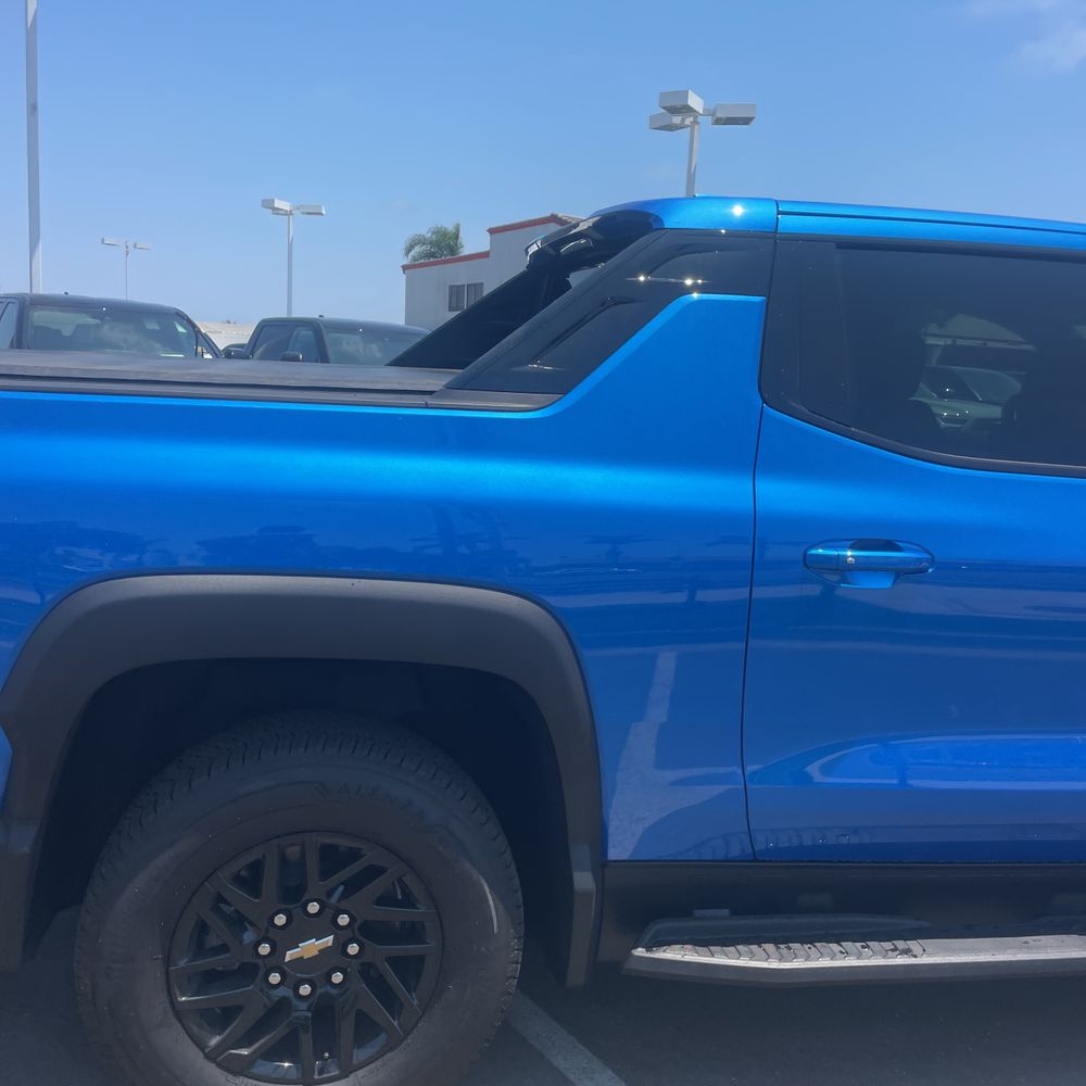 2025 Chevrolet Silverado EV LT