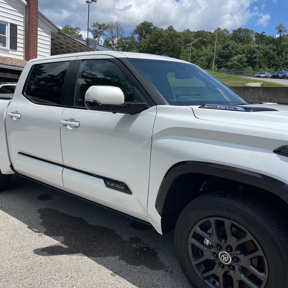 2024 Toyota Tundra Platinum HV