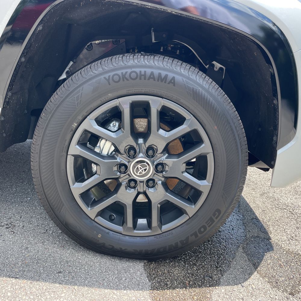 2024 Toyota Tundra Platinum HV